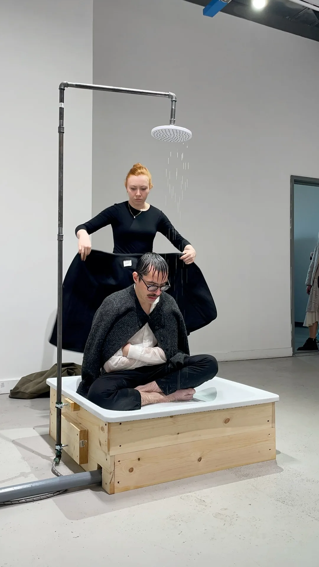 Between the Drops, cold water performance, view 6
