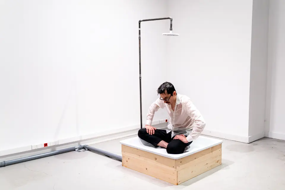 Between the Drops, cold water performance, view 1