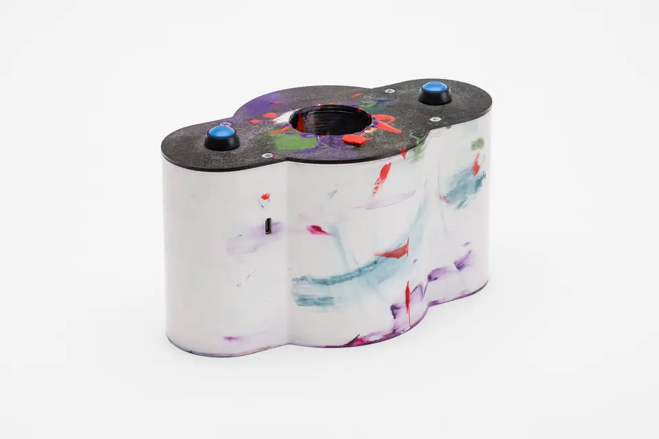 Paintbomber v5, 3D-printed paint-dropping device with laser sight